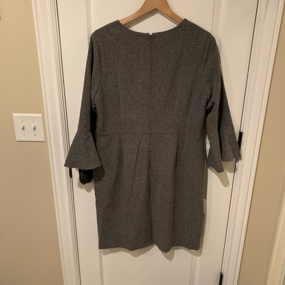 Ann Taylor Gray Bell Sleeve Dress 14P - Picture 2 of 4